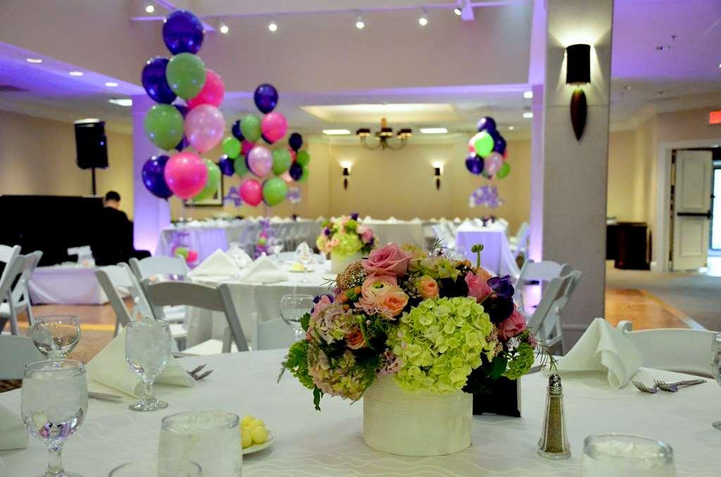 Doubletree By Hilton Hotel Boston - Bedford Glen Konforlar fotoğraf