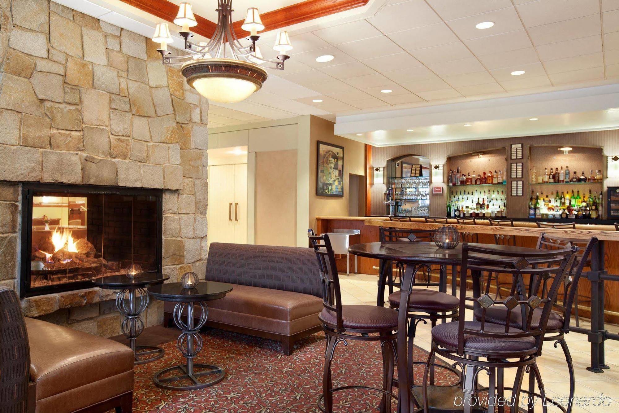 Doubletree By Hilton Hotel Boston - Bedford Glen Dış mekan fotoğraf